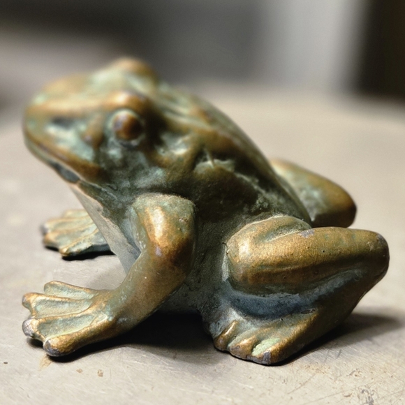 Vintage Bronze Cast Frog - Picture 4 of 11